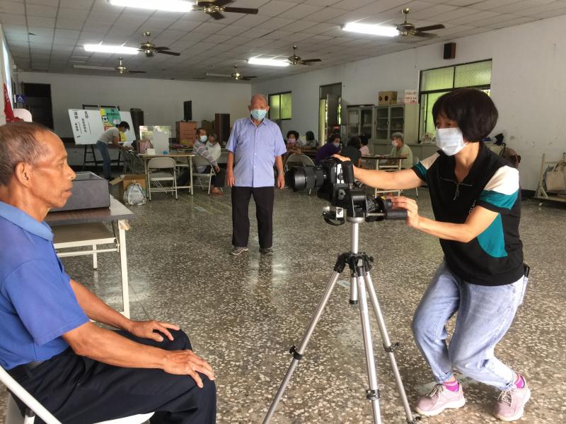 學員上課練習拍照情形