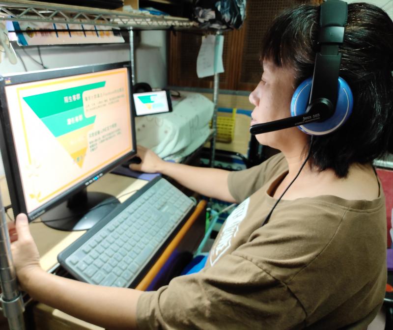 小農網路行銷經營分享課程-講師線上教學使用雙設備(桌機與手機)
