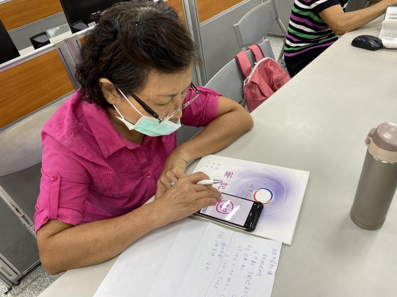 手機line貼圖製作。