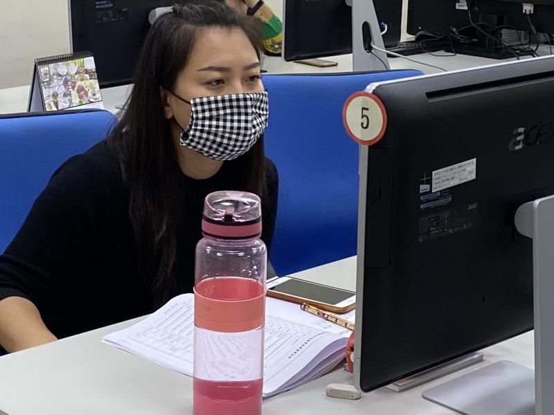 聽課、練習、筆記是方學員，課程過程不可或缺的基本動作，其學習成果相對豐碩。