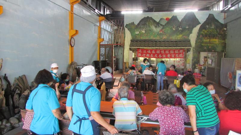 過江社區上課情形。