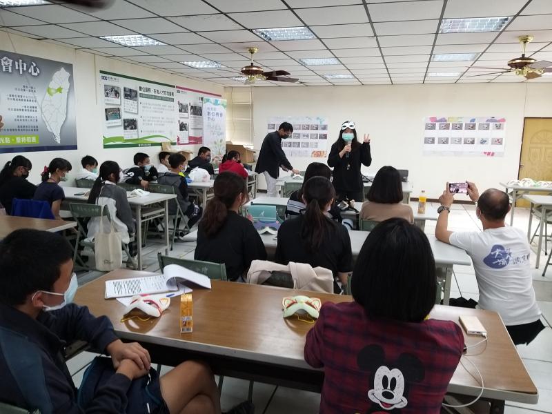 學員講解自己的作品