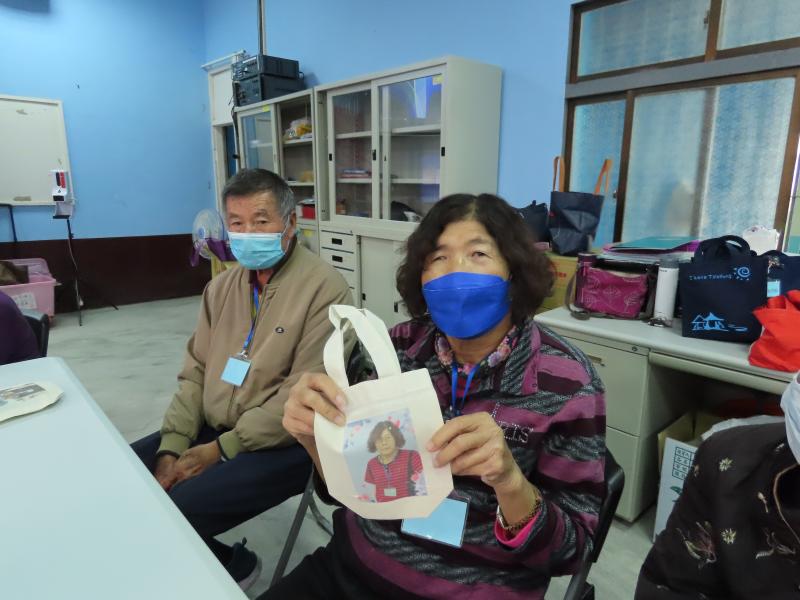 把照片轉印到手提袋上