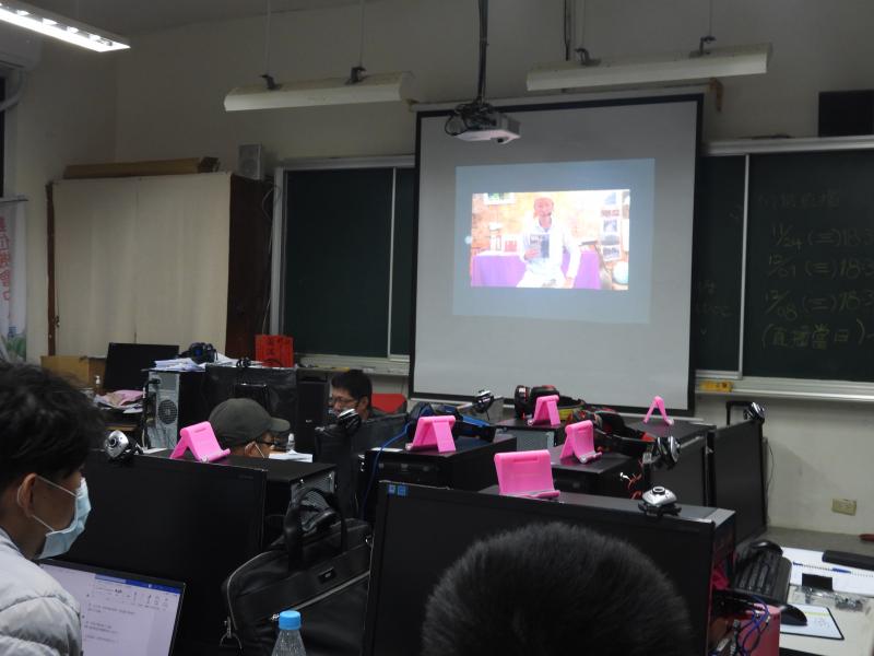 討論同學分享的直播作業