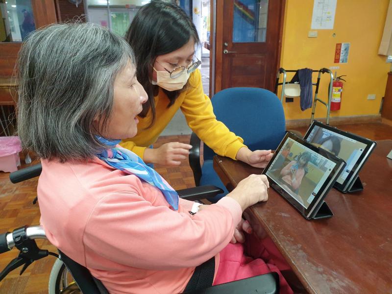 平板除了拍照也可以當作繪圖板使用