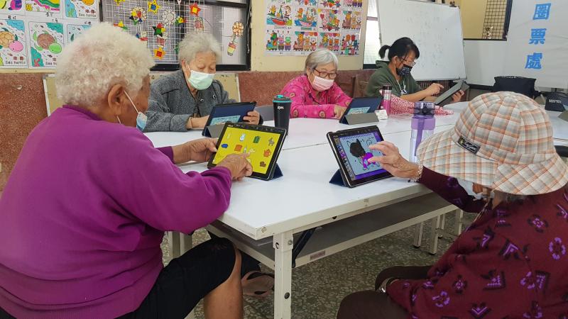 平板也可以畫畫喔