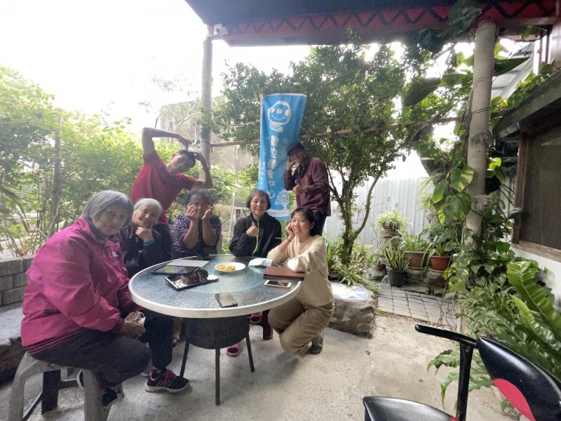 開心結業大合照。