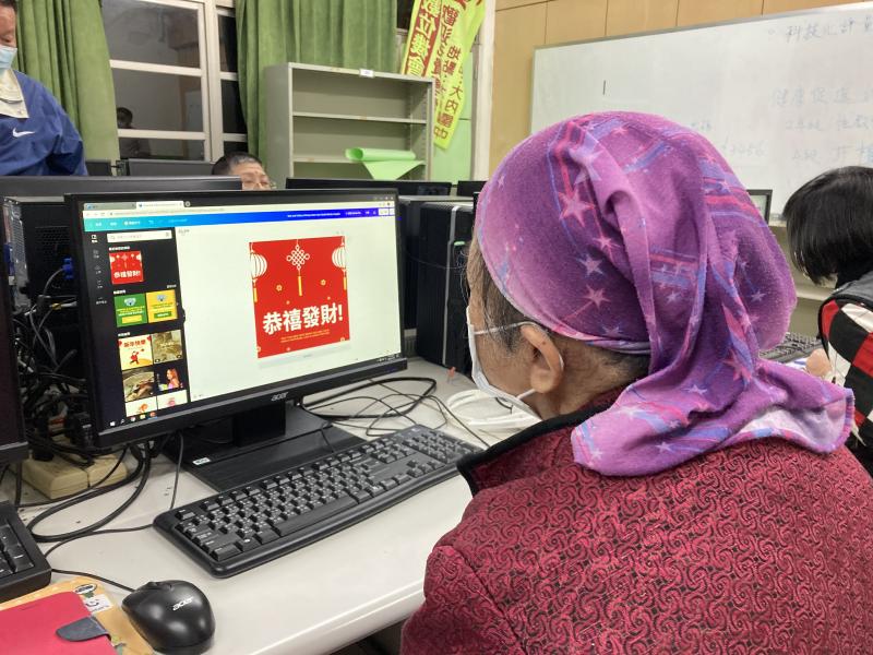 第一次設親手用電腦設計卡片真有趣