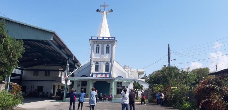 學員練習互相拍照