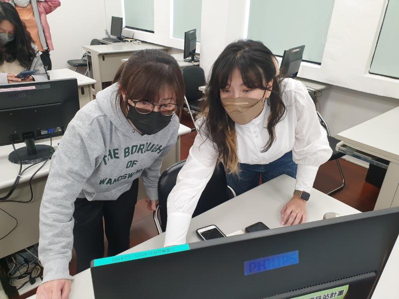 除了店家本身的好產品外，還要配合專業的行銷文章，才能達到宣傳效果。