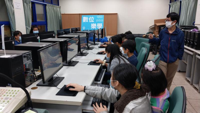豐富的多媒體課程