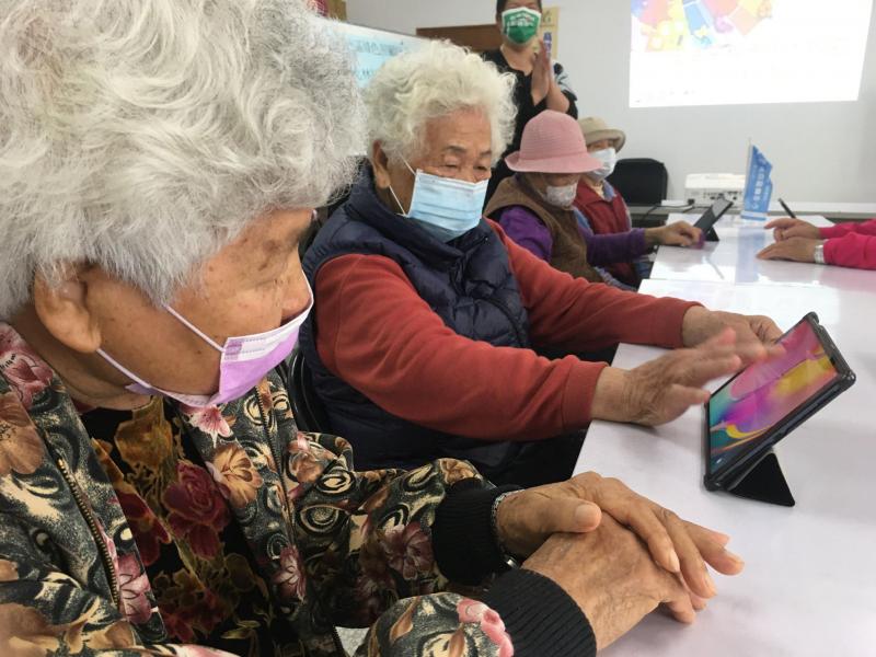 學員自己玩看看照