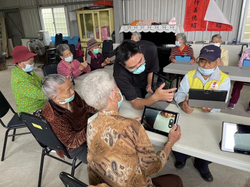 針對學習困難的學員做個別指導