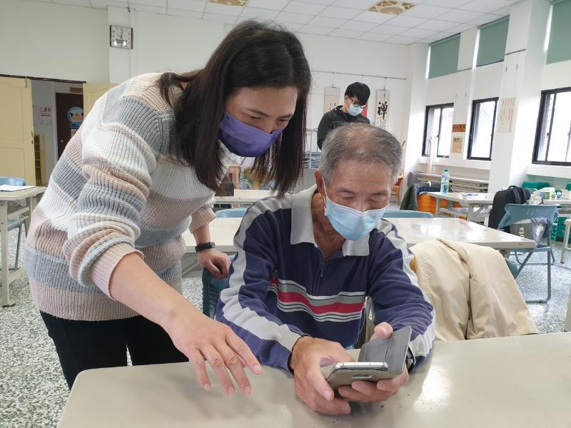 智慧穿戴裝置越來越進步還能量測血氧