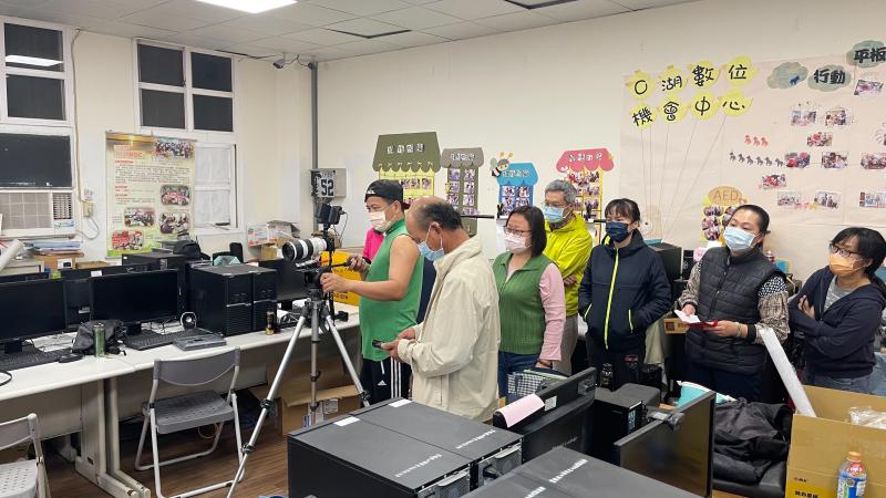 講師指導學員拍攝情形