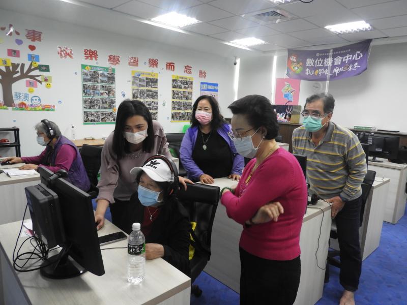 講師教學員使用會議。