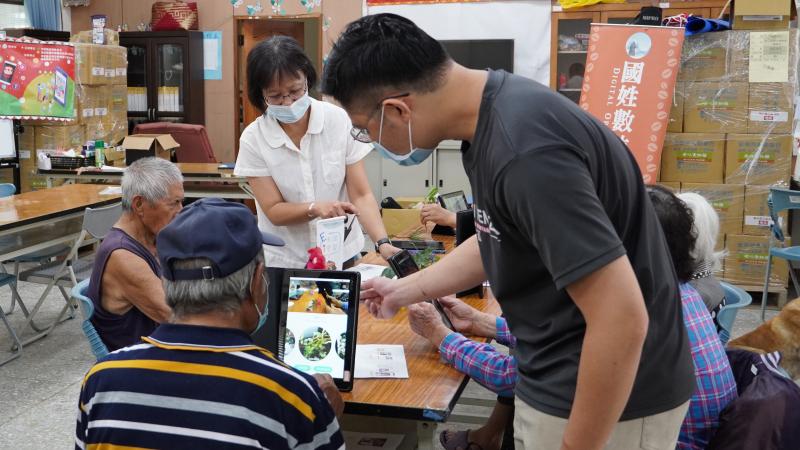 透過形色APP更加認識在地隨處可見的花卉植物故事