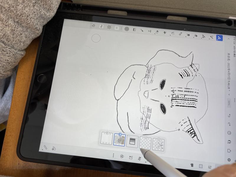 學員描繪圖製作商品圖