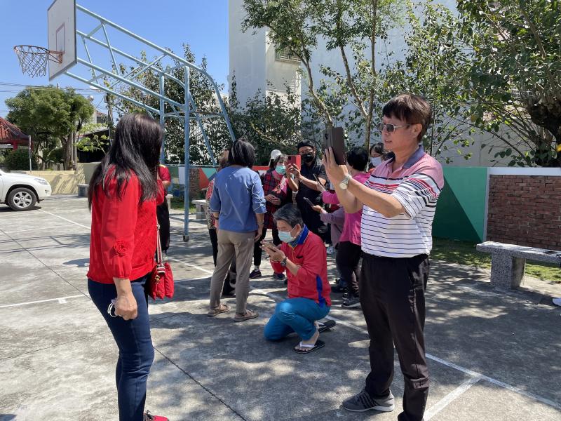 老師指導學員  外出拍照該如何取景