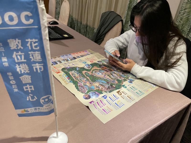 運用手上的dm請寫出100字的宣傳短文中