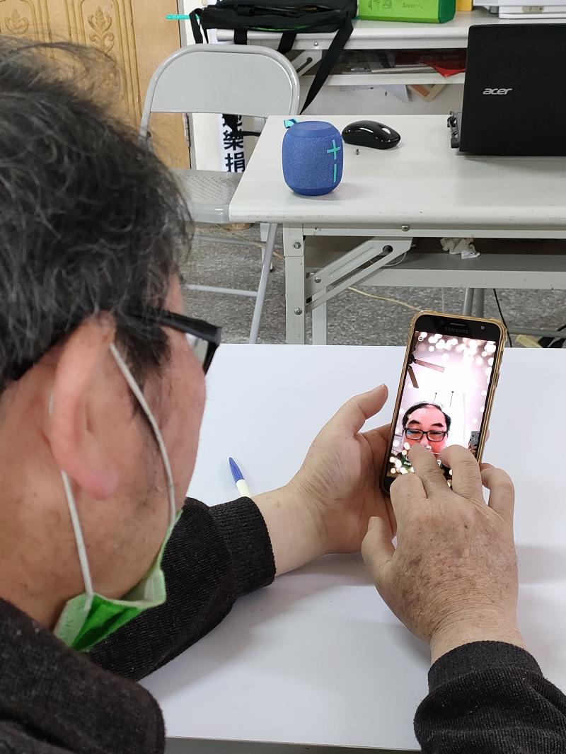 練習用LINE編輯照片