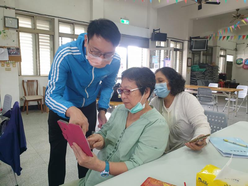 網路詐騙很多，要小心查證 ，line可以加入美玉姨查證