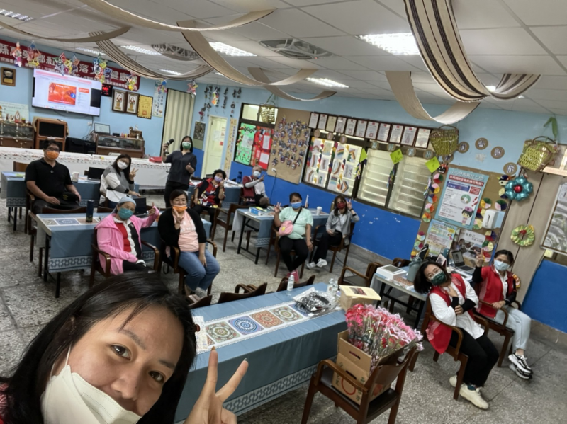 快樂學習的學員們