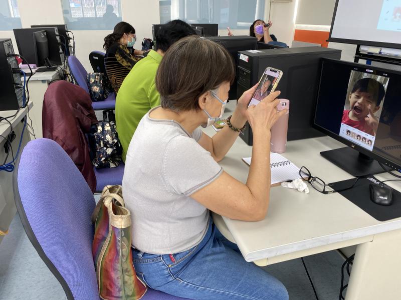 講師教大家美圖秀秀的功能2