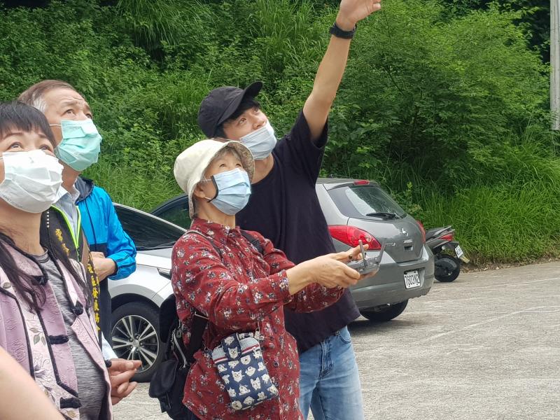 第一次操作空拍機很緊張