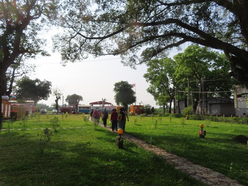 0000000000000000000000000000000000000000000000000000000