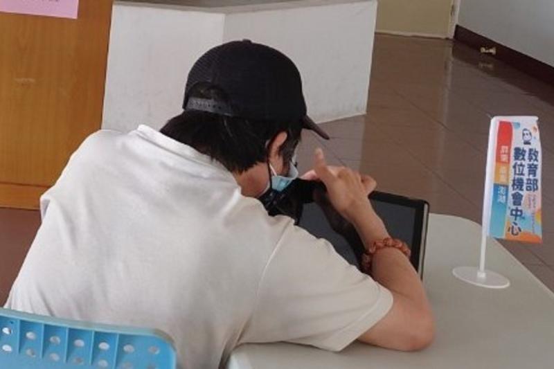 平常很少使用平板電腦，這次能多練習又能下載實用APP，真的有收穫。