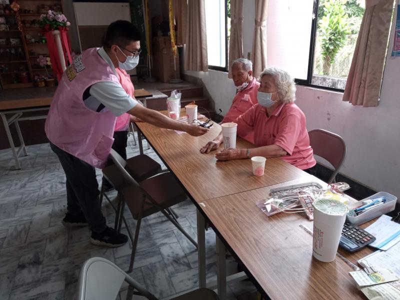 長輩對於自身遇到的詐騙經驗分享給大家知道。