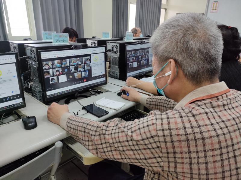 協助學員進入meet會議室