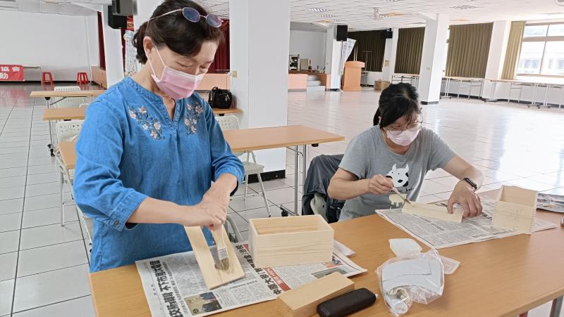 面紙盒防水處理優點真多，可以防蛀.防水.色澤亮麗，不容易髒等好處