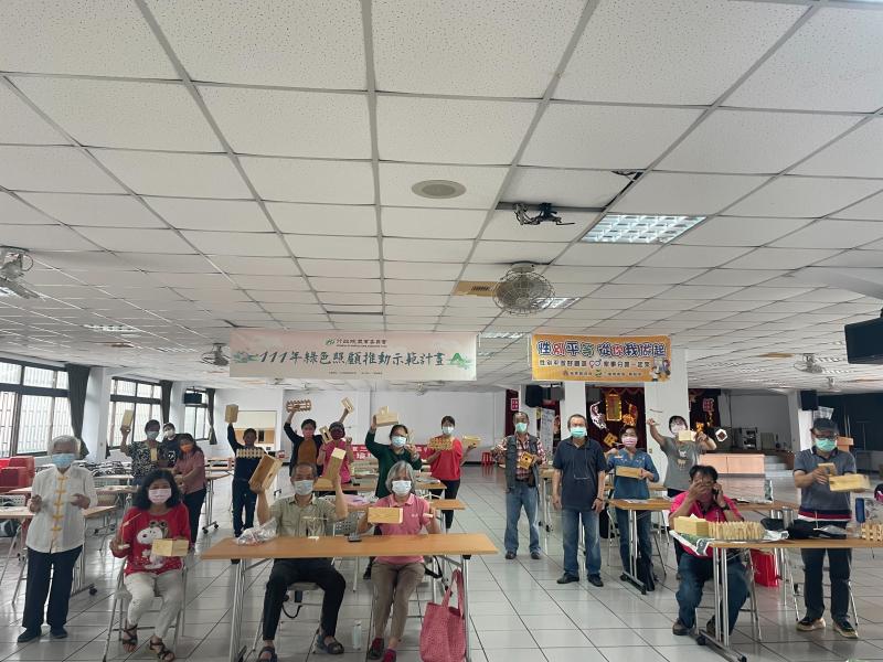 老師一直強調鼓勵同學，發揮創意巧思，創造生活小樂趣，希望有更多發想，讓資源回收能再發揮利用價值。