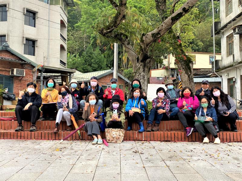 講師與學員一起大合照