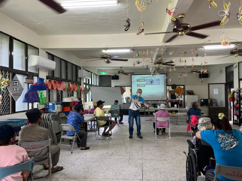 講師IOT物廉購物網.人工智慧產品有哪些?