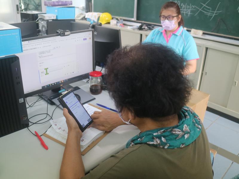 自己的產品自己設計表單來銷售,學員非常積極!