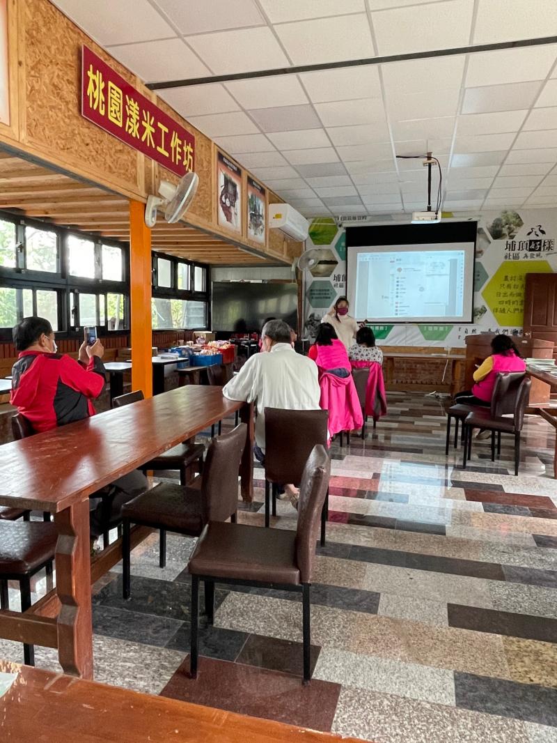 疫情嚴峻, 埔頂里的社區小學堂, 依舊有開放, 讓我們可以順利開課. 