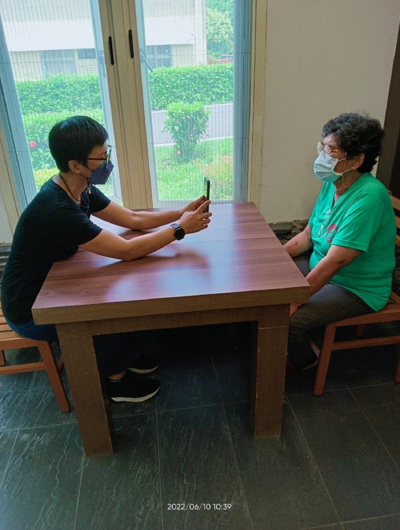 學員影像紀錄長者介紹吉拿富