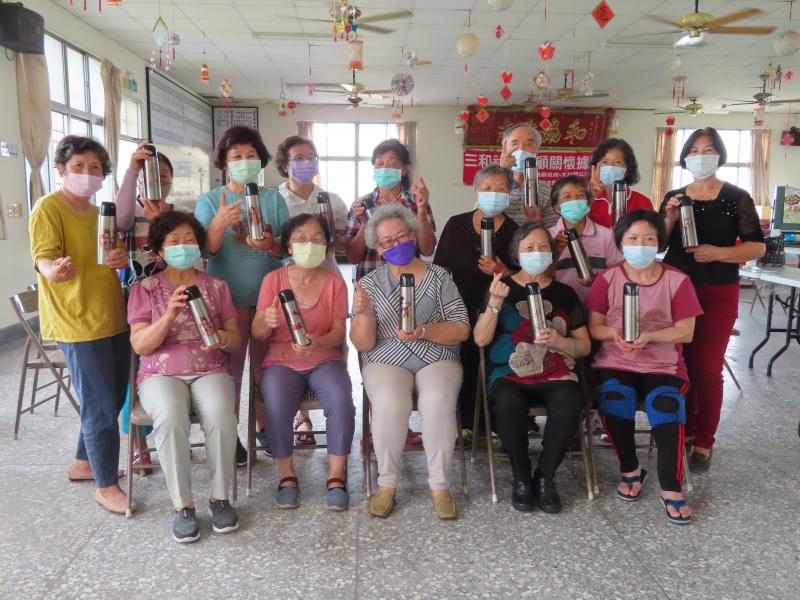 000000000000000000000000000000000000000000000000000000