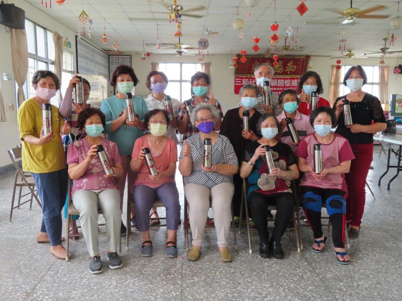 0000000000000000000000000000000000000000000000000000000000000