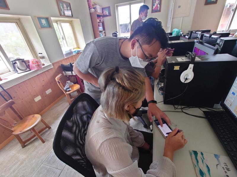 學習是勞動，是充滿思想的勞動。遇到困難唯有師可幫解。