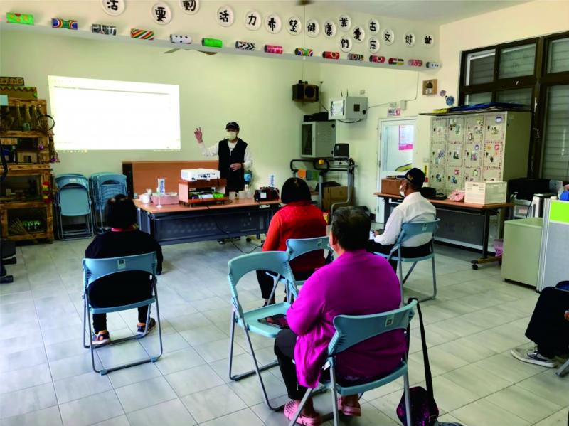 講師講解APP下載步驟