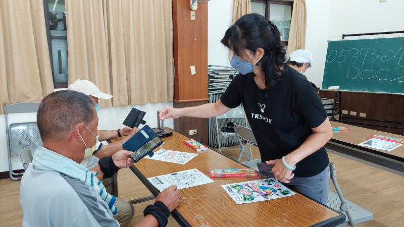 利用3D繪圖及手機應用，操作3DVR影像