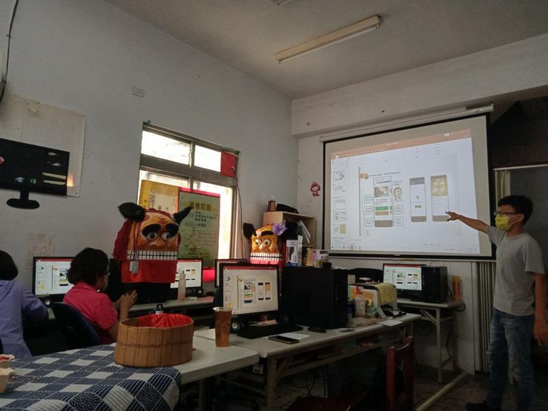 講師分享如何透過mygopen官方LINE帳號辨識真假文章