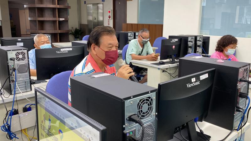 身為導遊的大哥學員，跟大家分享帶團的經驗