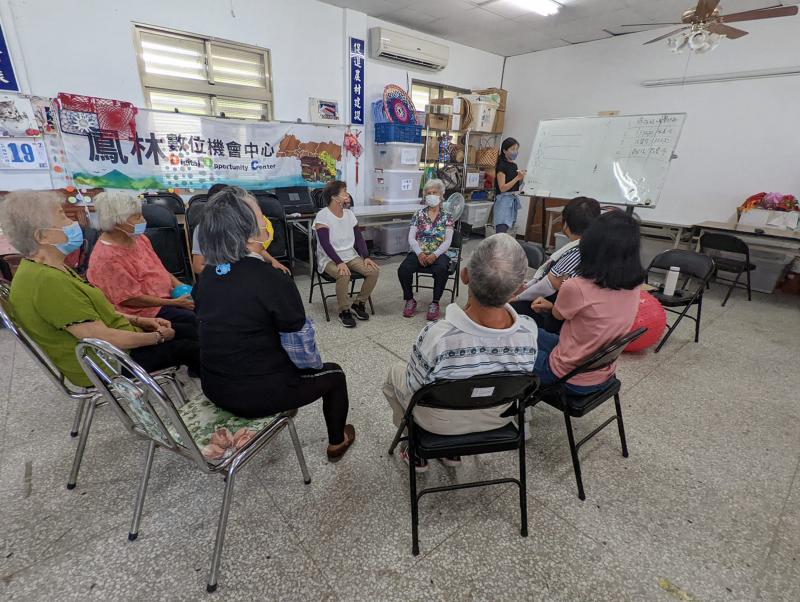 大家共同討論演出內容