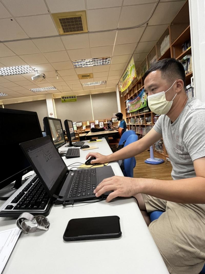 認真、唯一男士學員