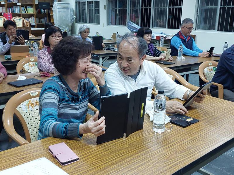 社區民眾快樂學習